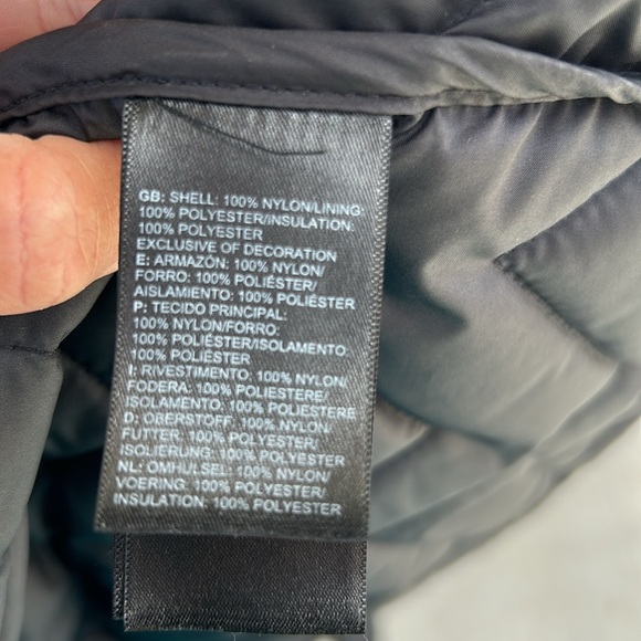 North Face Quilted Jacket - Picture 11 of 11